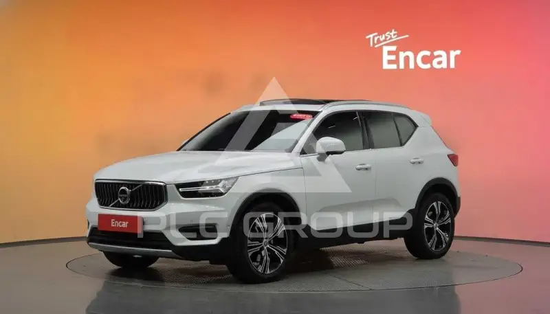 2022 Volvo XC40