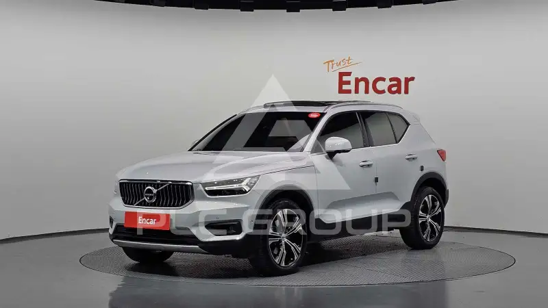 2022 Volvo XC40