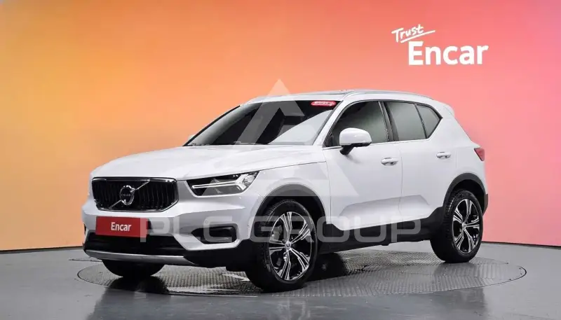 2022 Volvo XC40