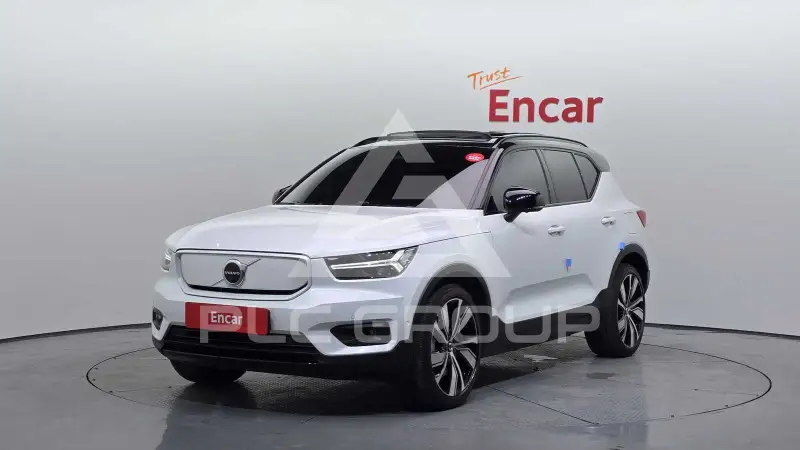 2022 Volvo XC40