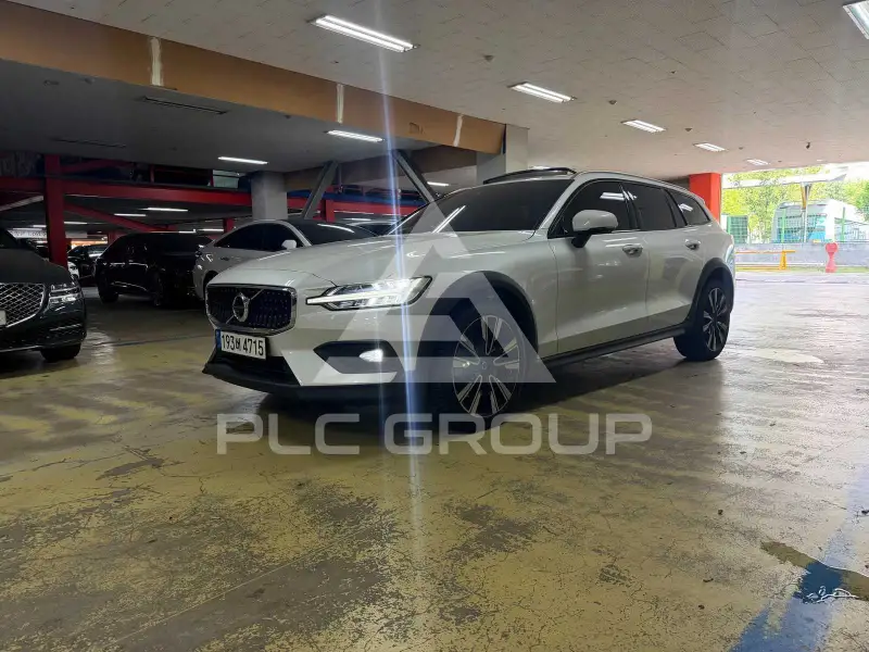 2022 Volvo V60