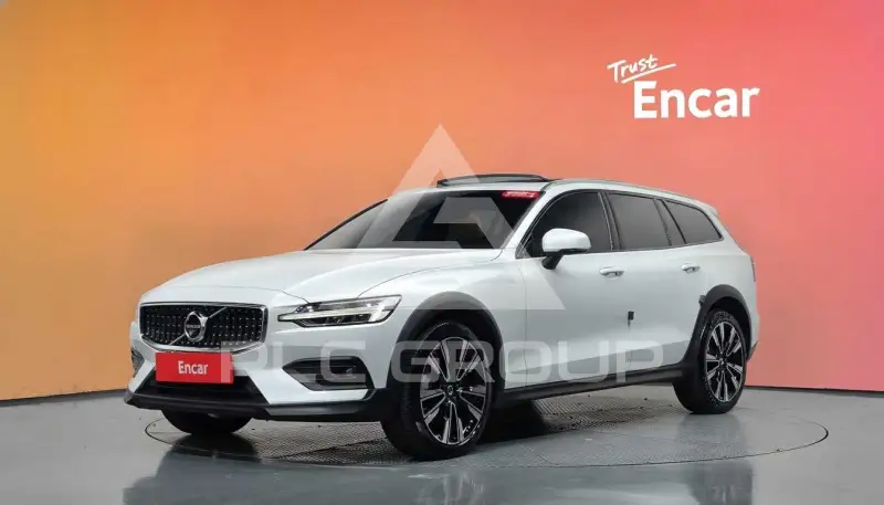 2022 Volvo V60