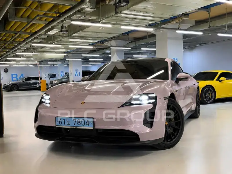 2022 Porsche Taycan