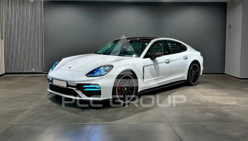 2022 Porsche Panamera