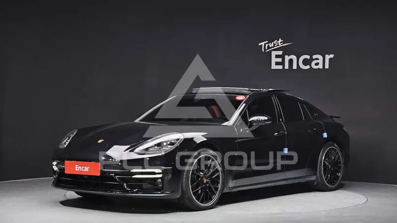 2022 Porsche Panamera