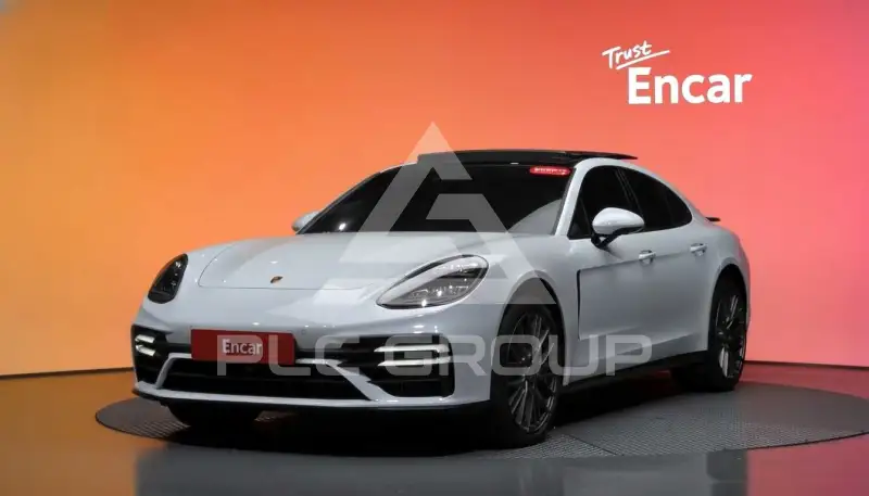 2022 Porsche Panamera