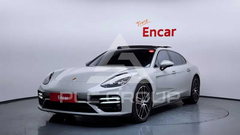 2022 Porsche Panamera