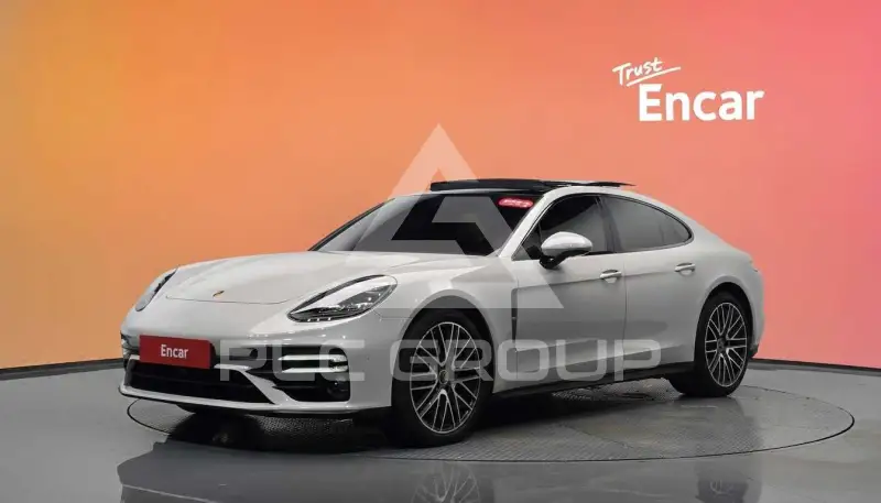 2022 Porsche Panamera