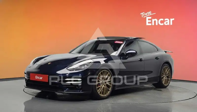 2022 Porsche Panamera