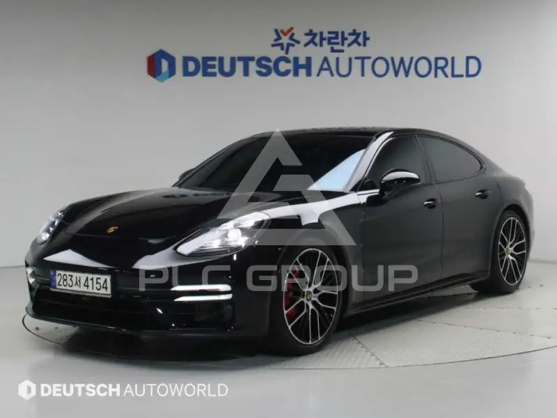 2022 Porsche Panamera