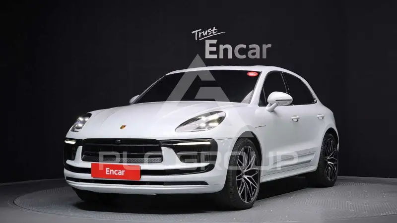 2022 Porsche Macan