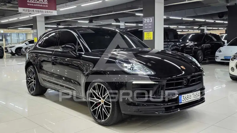 2022 Porsche Macan