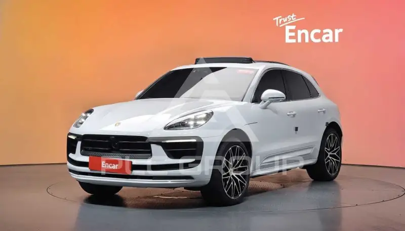 2022 Porsche Macan