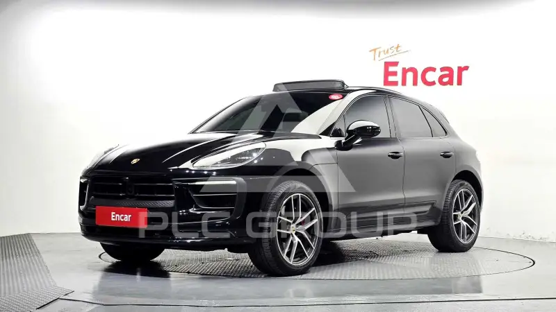 2022 Porsche Macan
