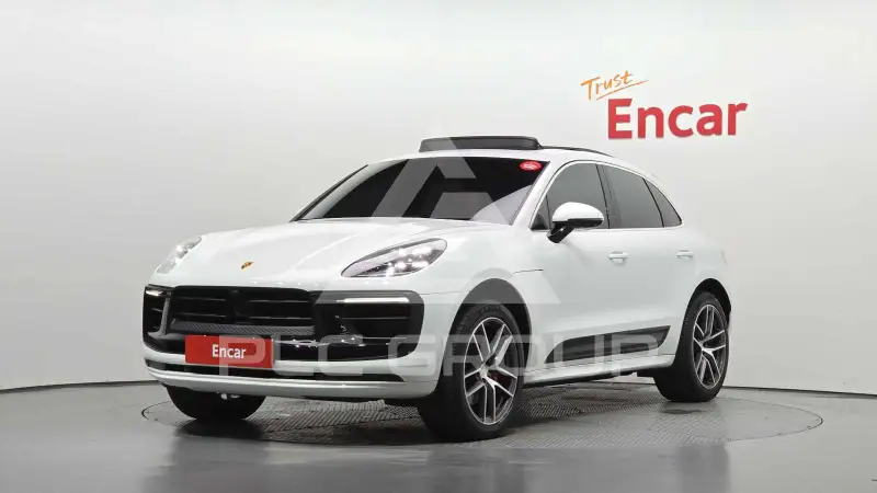 2022 Porsche Macan