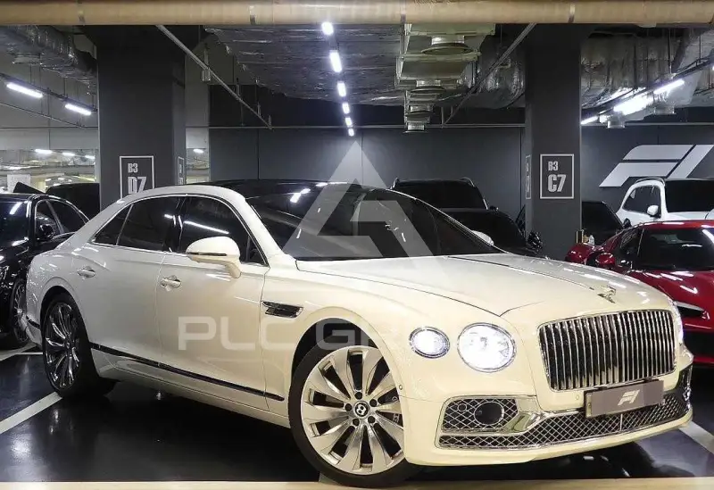 2022 Bentley Flying