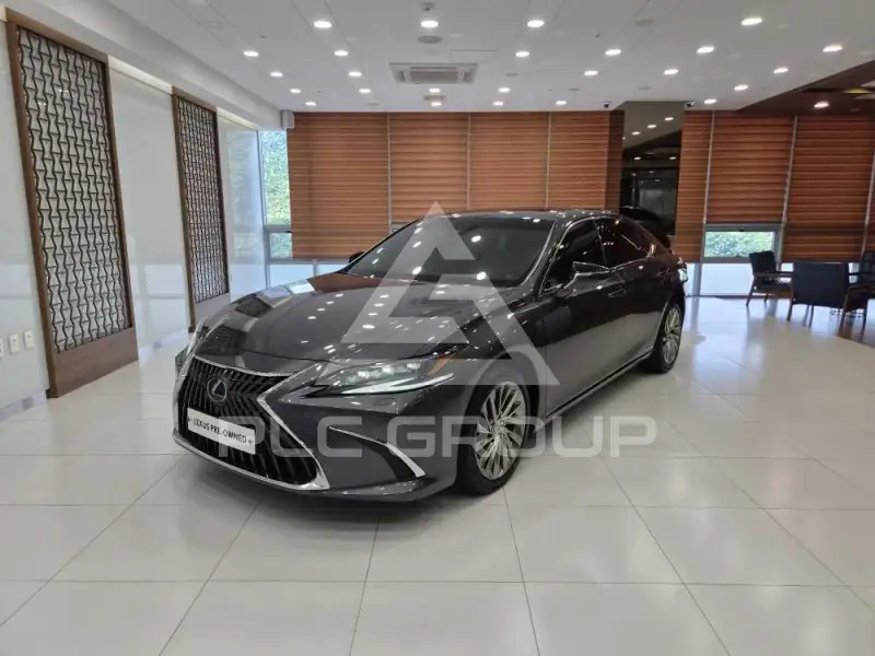 2022 Lexus ES