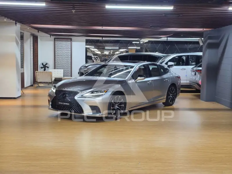2022 Lexus LS
