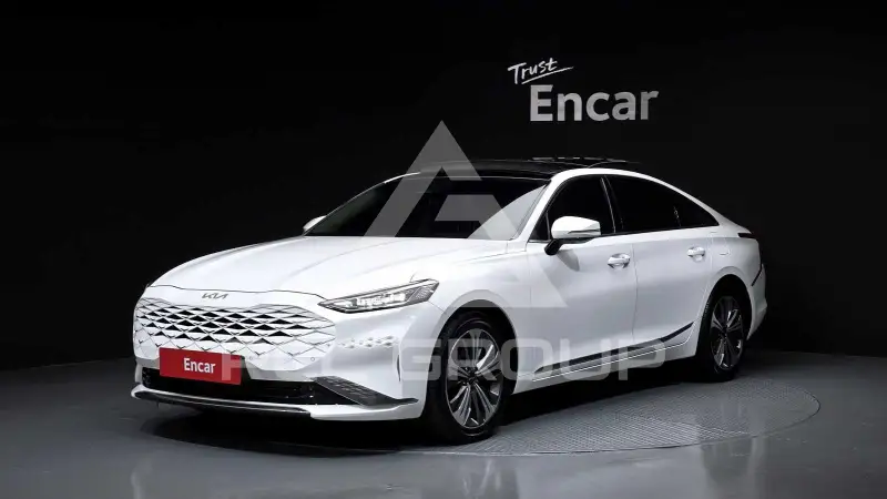 2022 KIA K8