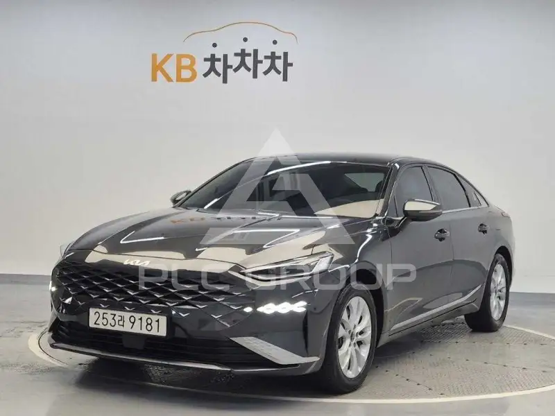 2022 KIA K8