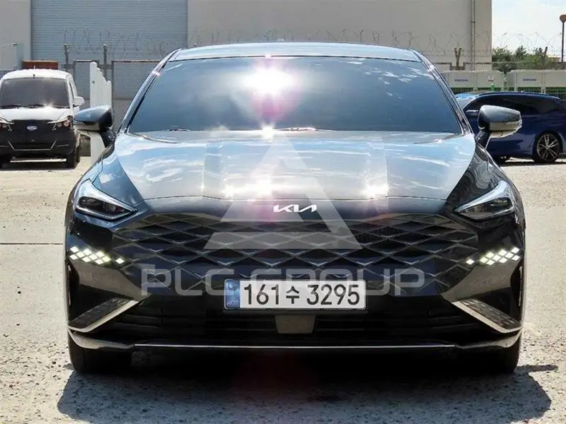 2022 KIA K8
