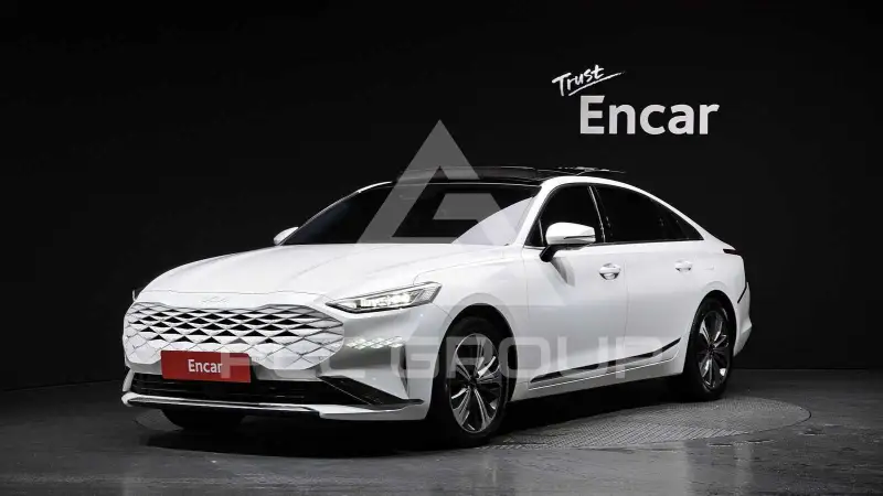 2022 KIA K8