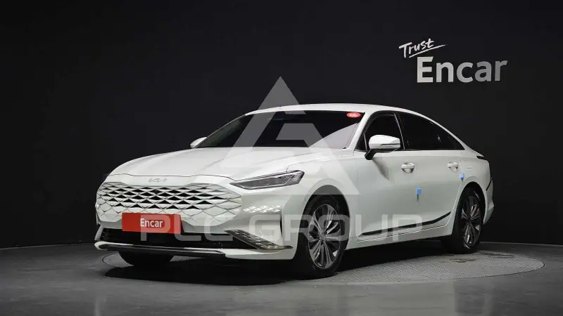 2022 KIA K8