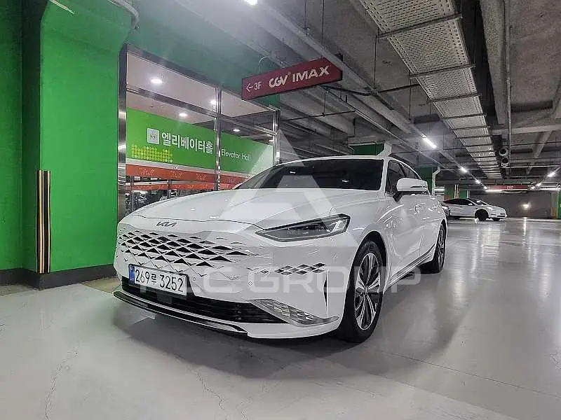 2022 KIA K8