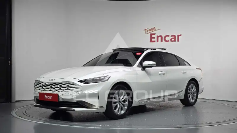 2022 KIA K8