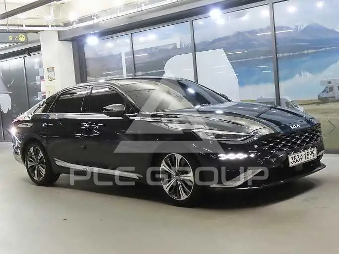2022 KIA K8