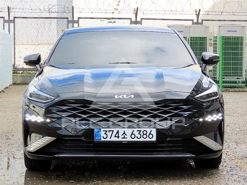 2022 KIA K8