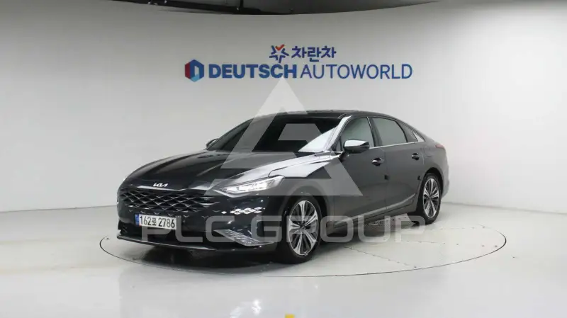 2022 KIA K8