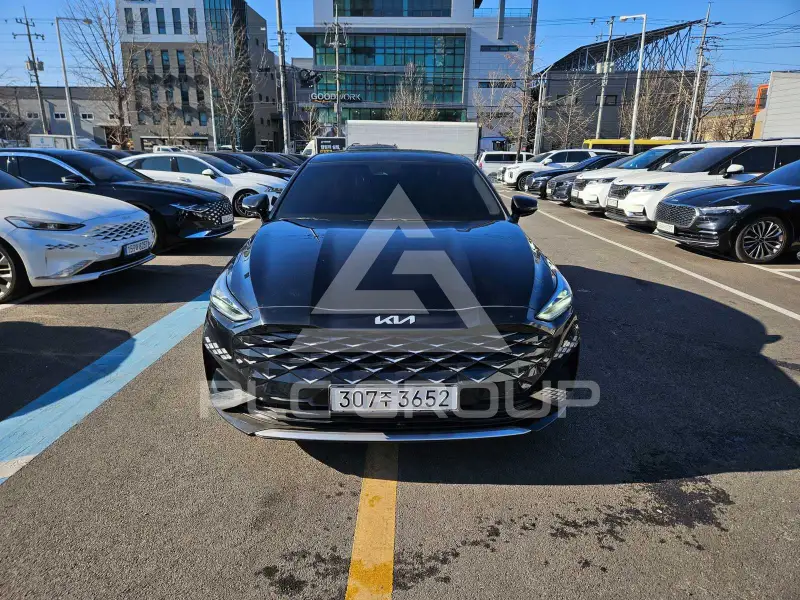 2022 KIA K8