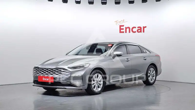2022 KIA K8
