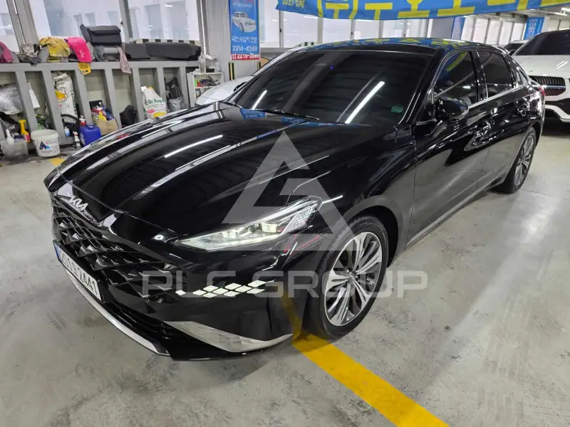 2022 KIA K8