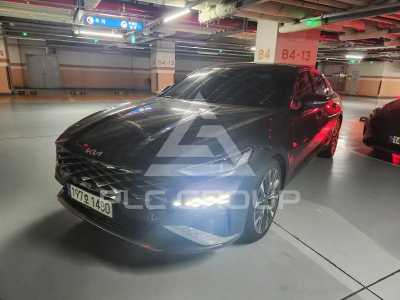 2022 KIA K8