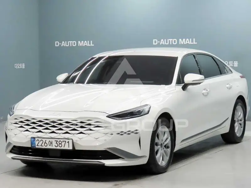 2022 KIA K8