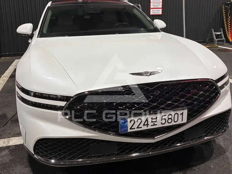 2022 Genesis G90
