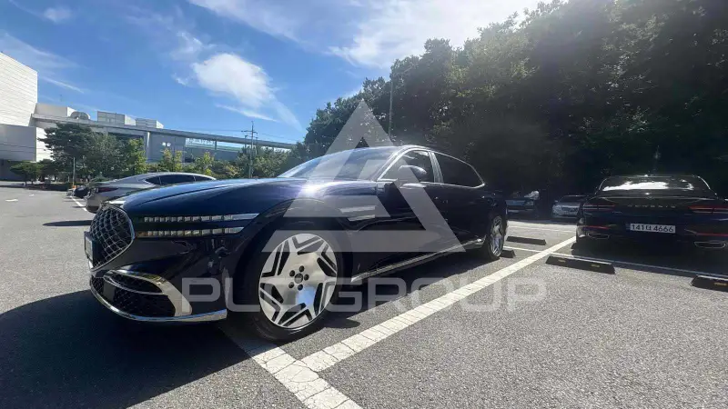 2022 Genesis G90