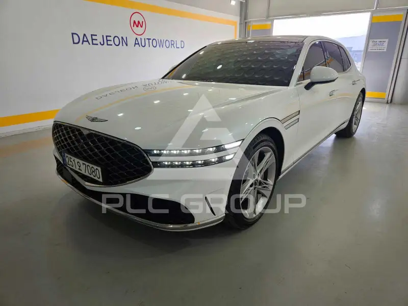 2022 Genesis G90