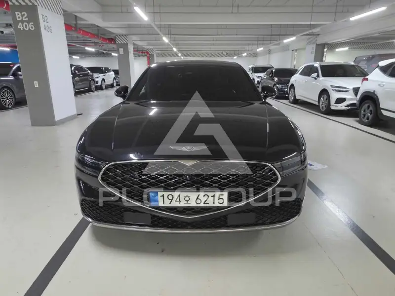 2022 Genesis G90