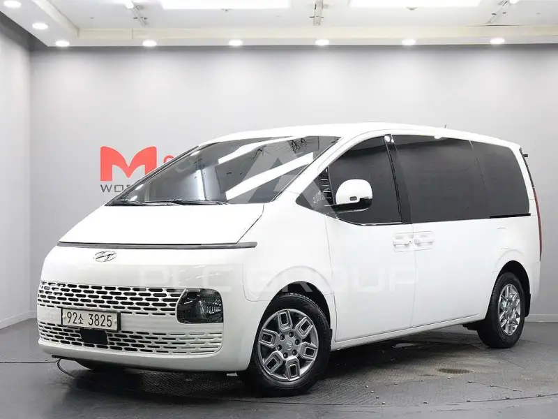 2022 Hyundai Staria