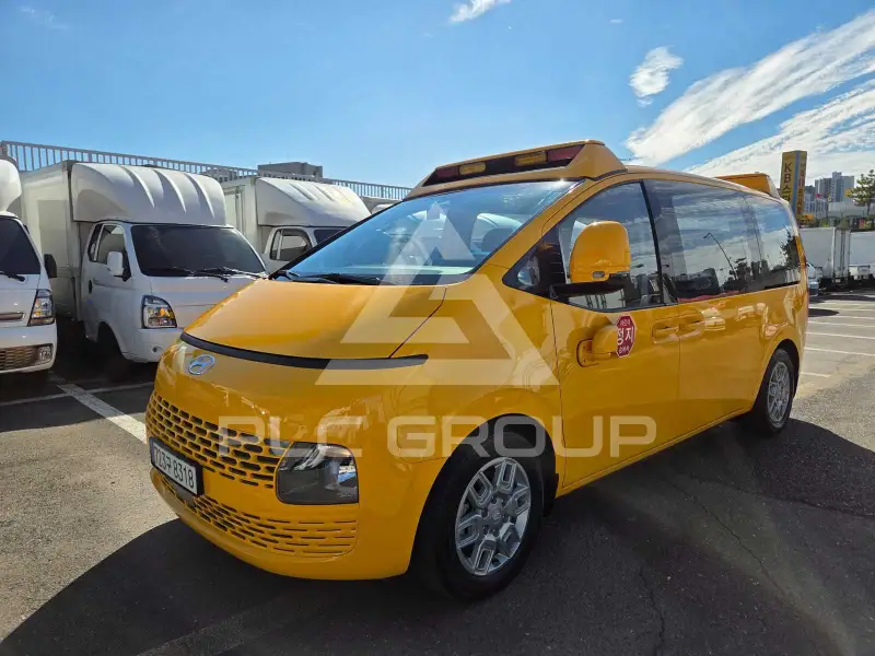 2022 Hyundai Staria