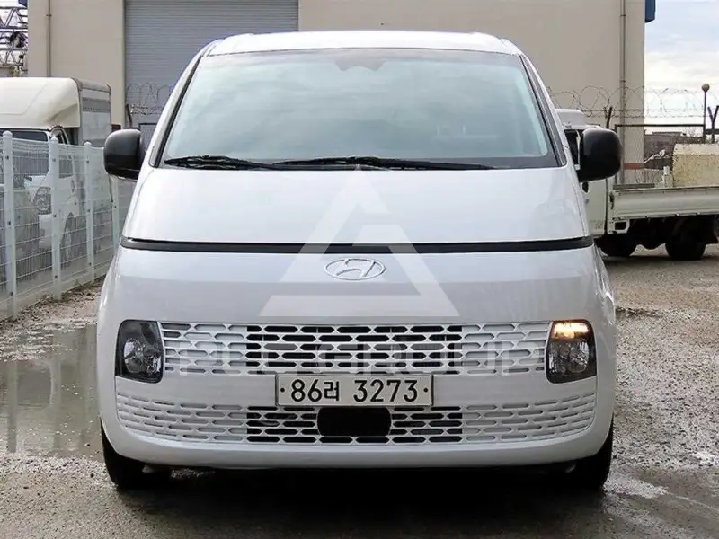 2022 Hyundai Staria