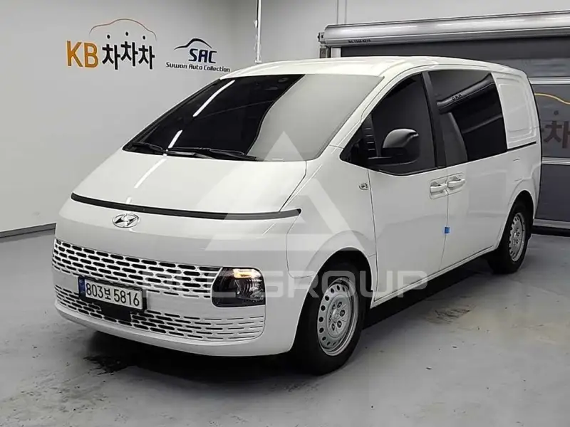 2022 Hyundai Staria
