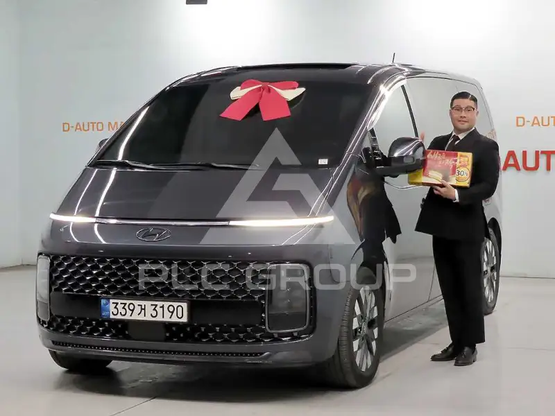 2022 Hyundai Staria