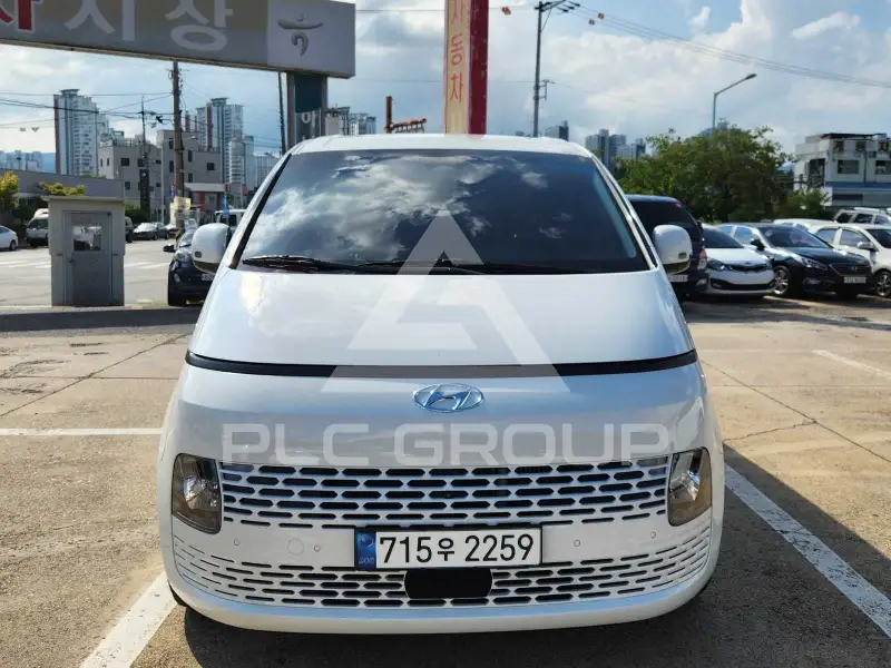 2022 Hyundai Staria