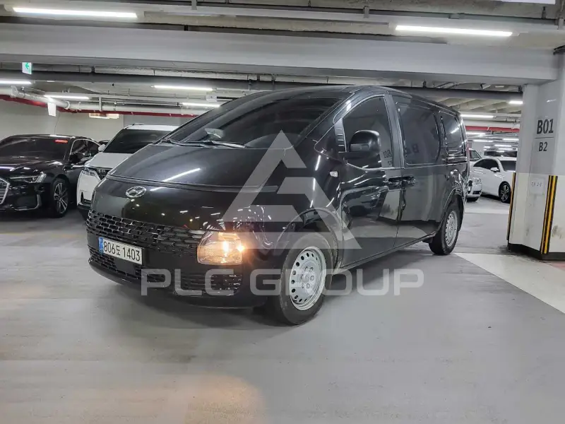 2022 Hyundai Staria