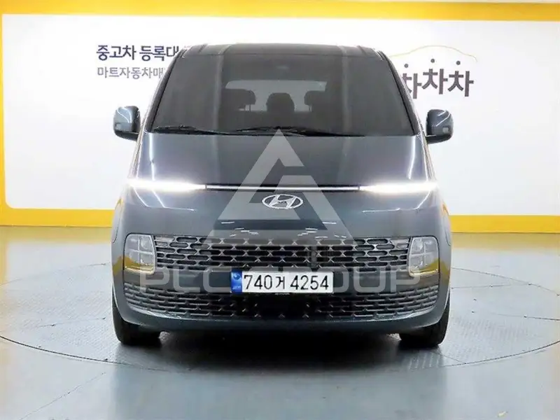 2022 Hyundai Staria