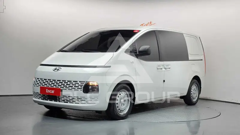 2022 Hyundai Staria